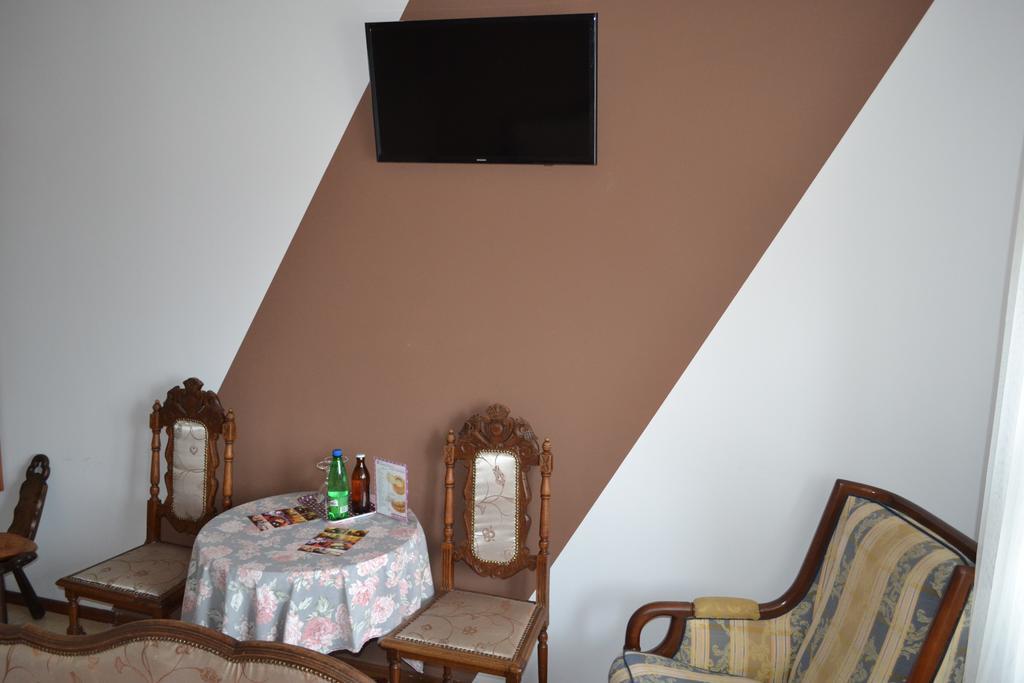 Zajazd Orchidea Nagoszewo Rom bilde