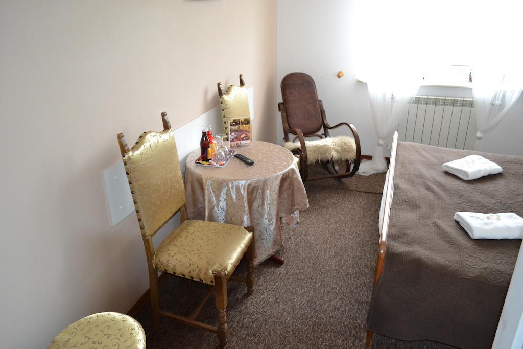 Zajazd Orchidea Nagoszewo Rom bilde